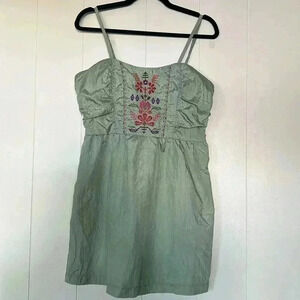 Verty Women’s Spaghetti Strap Cami Top with Embroidered Front Z3